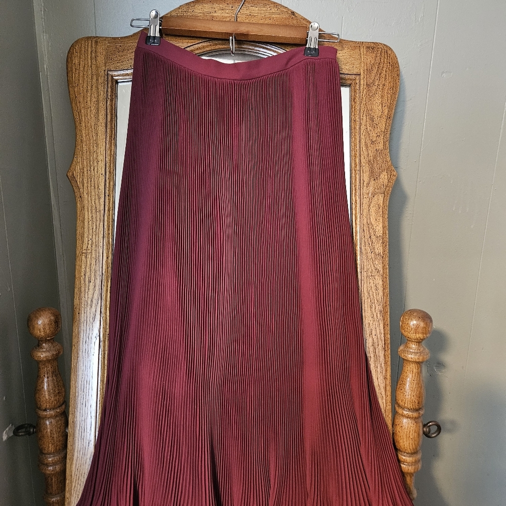J crew pleated skirt